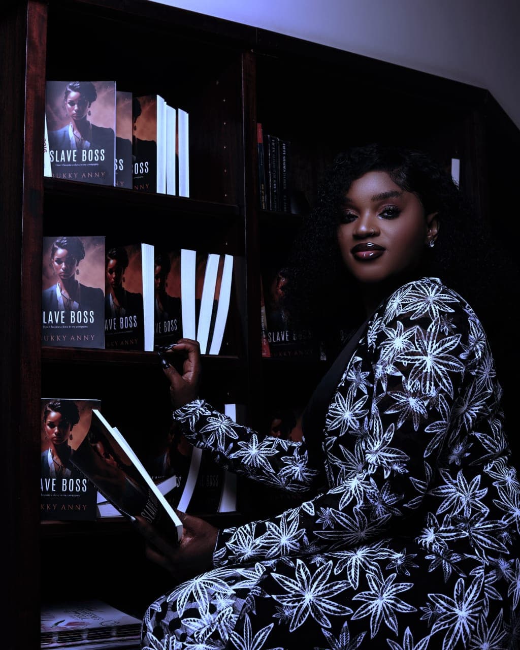 Bukky Anny - Author, Entrepreneur & Storyteller